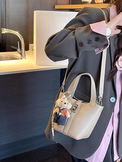 Borsa a secchiello da donna in similpelle con manico superiore e portafoglio singolo con portafoglio piccolo removibile.